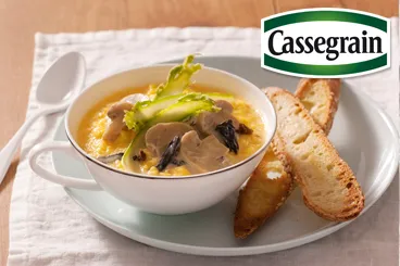 Image recette Brouillade d’œufs aux Champignons Cassegrain, asperges et mouillettes de pain aux graines de sésame