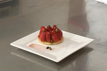 Image recette Tarte fine sablée aux fraises et pistaches