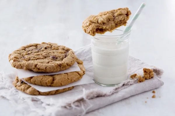 Image recette Cookies au beurre de cacahuètes et pépites de chocolat