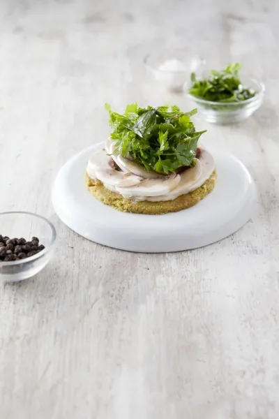 Image recette Tarte fine aux légumes verts, poêlée de champignons à l’huile de truffe