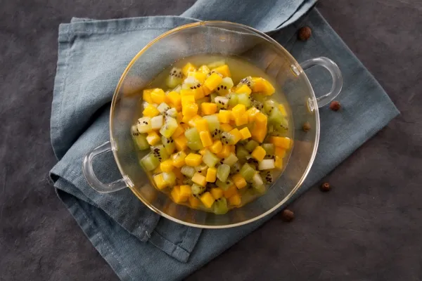 Image recette Soupe de mangues et kiwis en infusion de poivre sauvage