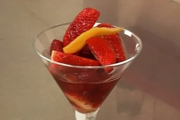 Image recette Nage de fruits rouges à la cardamome