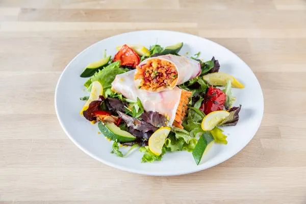 Rouleaux de printemps aux légumes, vinaigrette agrumes-whisky