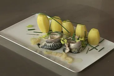Image recette Filets de maquereaux tièdes au vin blanc et pomme de terre grenailles