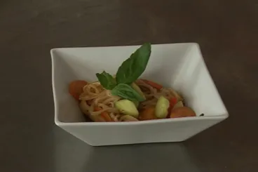 Image recette Nouilles de riz aux légumes et sauce pimentée