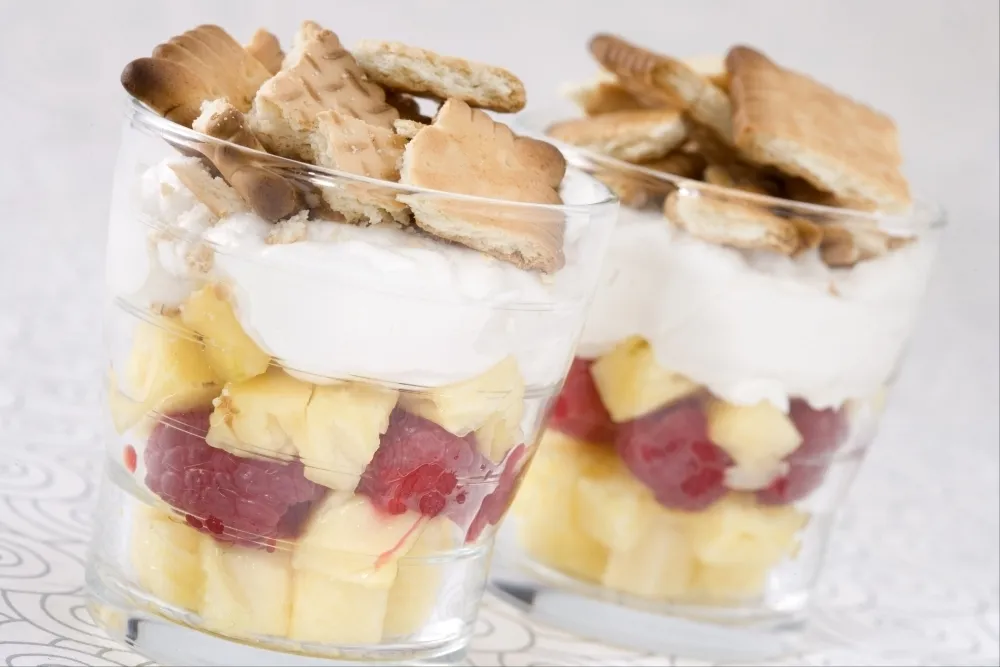 Image recette "Trifle" ananas-framboises
