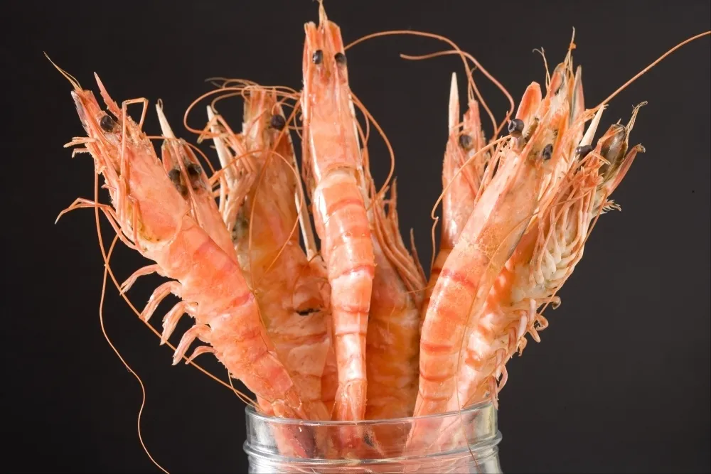 Recette Brochette de crevettes roses marinées au combava