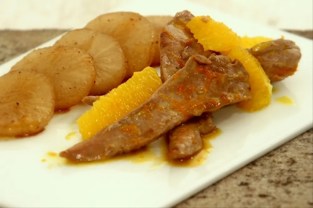 Image recette Aiguillettes de canard à l'orange, palet de navet cuisiné aux 5 épices