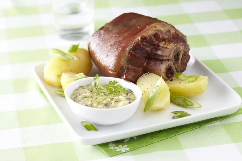 Image recette Jarret de porc confit, vinaigrette gribiche