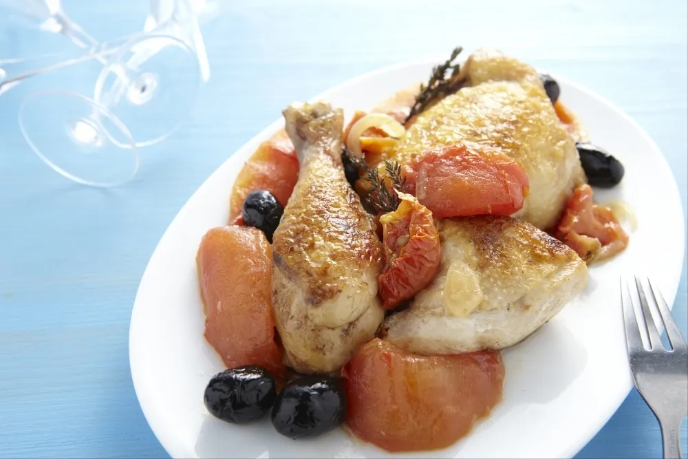 Image recette Fricassée de poulet aux olives et aux tomates
