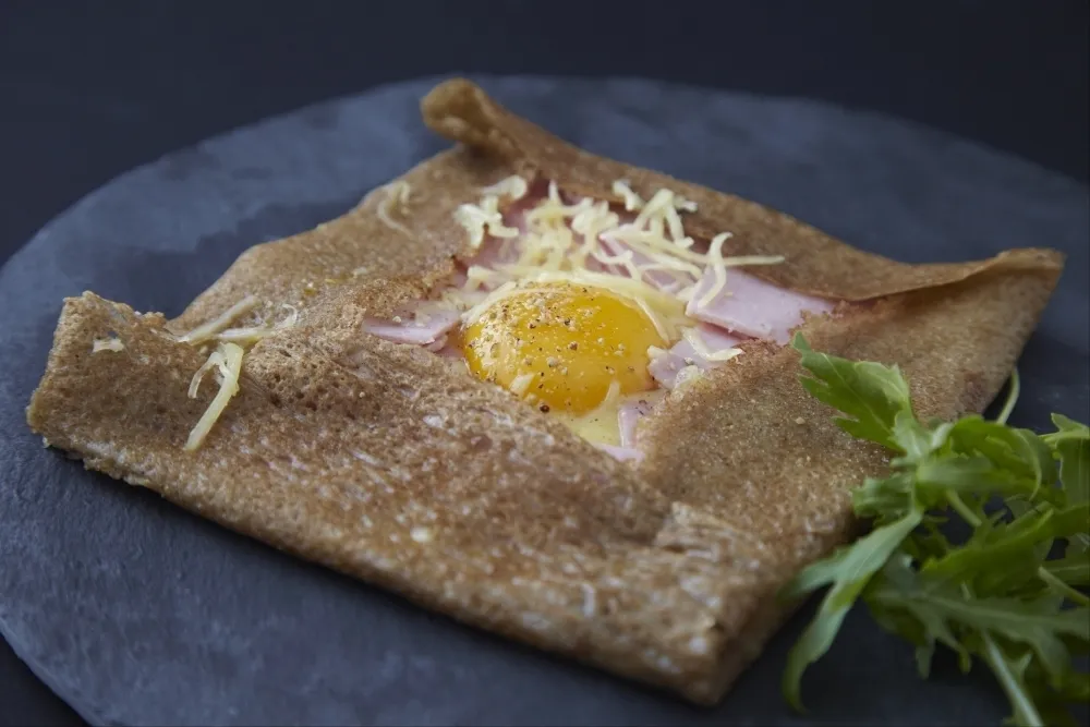 Galette jambon oeuf fromage