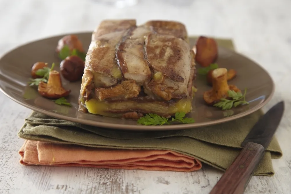Image recette Terrine de foie gras poêlé aux girolles