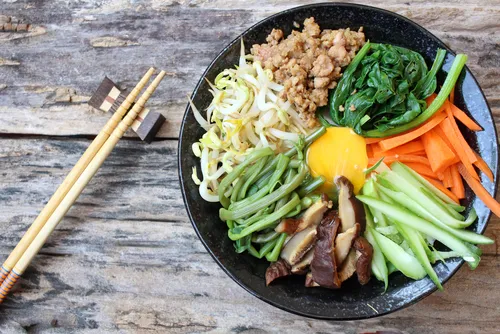 Recette de la semaine #40 : un bibimbap coréen à manger devant les