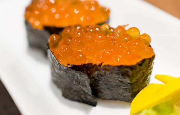 Image recette  Gunkan-maki aux oeufs de saumon et wasabi