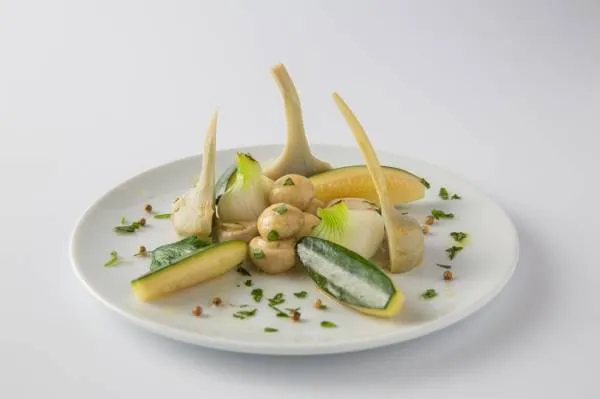 Image recette Légumes à la grecque : artichaut, champignon, courgette et petits oignons