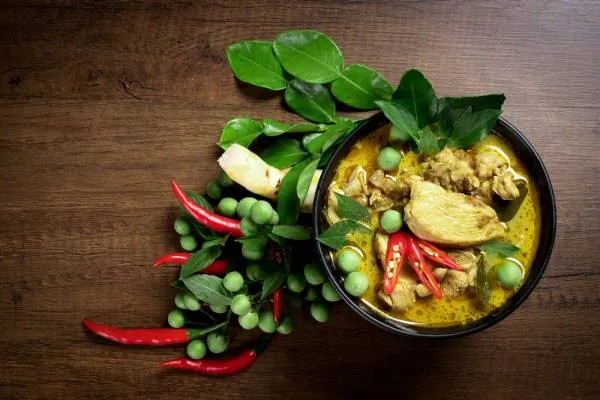 Image recette Poulet à la pâte de curry indienne et au lait de coco 