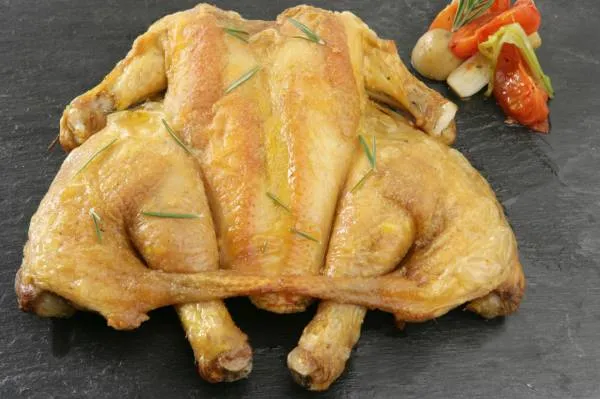 Recette coquelets-rotis-en-crapaudine-condiment-de-mais