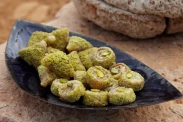 Image recette Petites bouchées dorées aux noisettes et pistaches