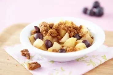 Image recette Crumble de pommes et poires à la cannelle et aux raisins
