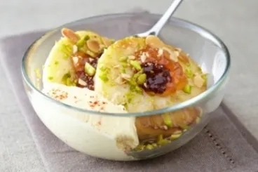 Image recette Pommes au four amandes et pistaches, glace à la vanille