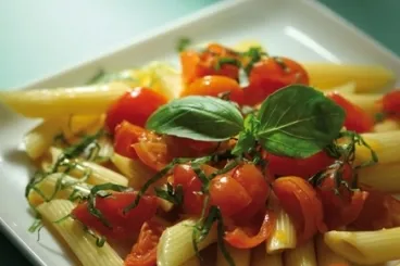 Image recette Penne sauce tomate express aux tomates cerises et basilic