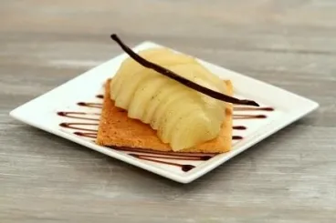 Image recette Sablé breton et poire pochée à la vanille