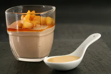 Image recette Mousse au chocolat au lait et pommes caramélisées
