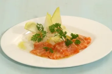 Image recette Marinade de saumon, vinaigrette d'agrumes et salade d'endives et pamplemousse