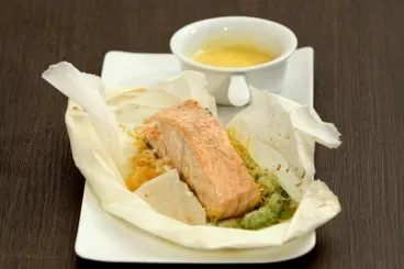 Image recette Papillote de saumon, beurre blanc à l'orange