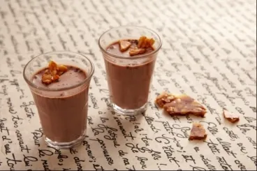 Image recette Panna cotta cacao, nougatine à la cacahuète