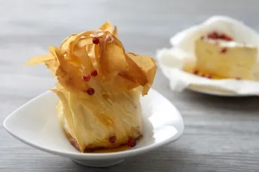 Image recette Aumônière de camembert au miel de baies roses