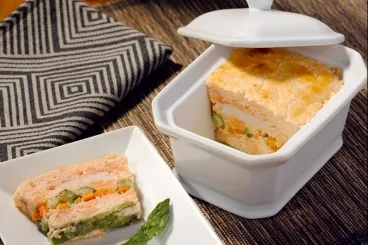 Image recette Terrine de langoustines et saumon aux petits légumes