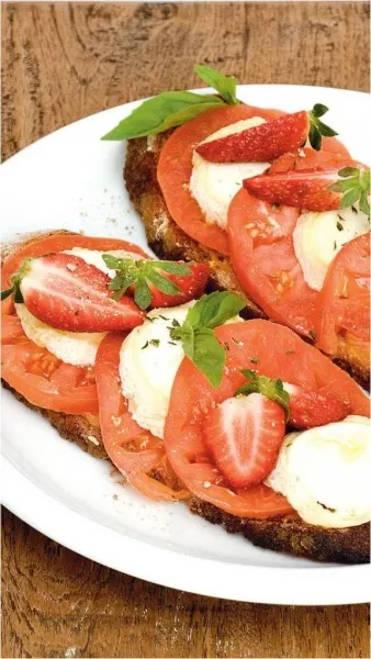 Image recette Tartine de chèvre chaud et tomates confites